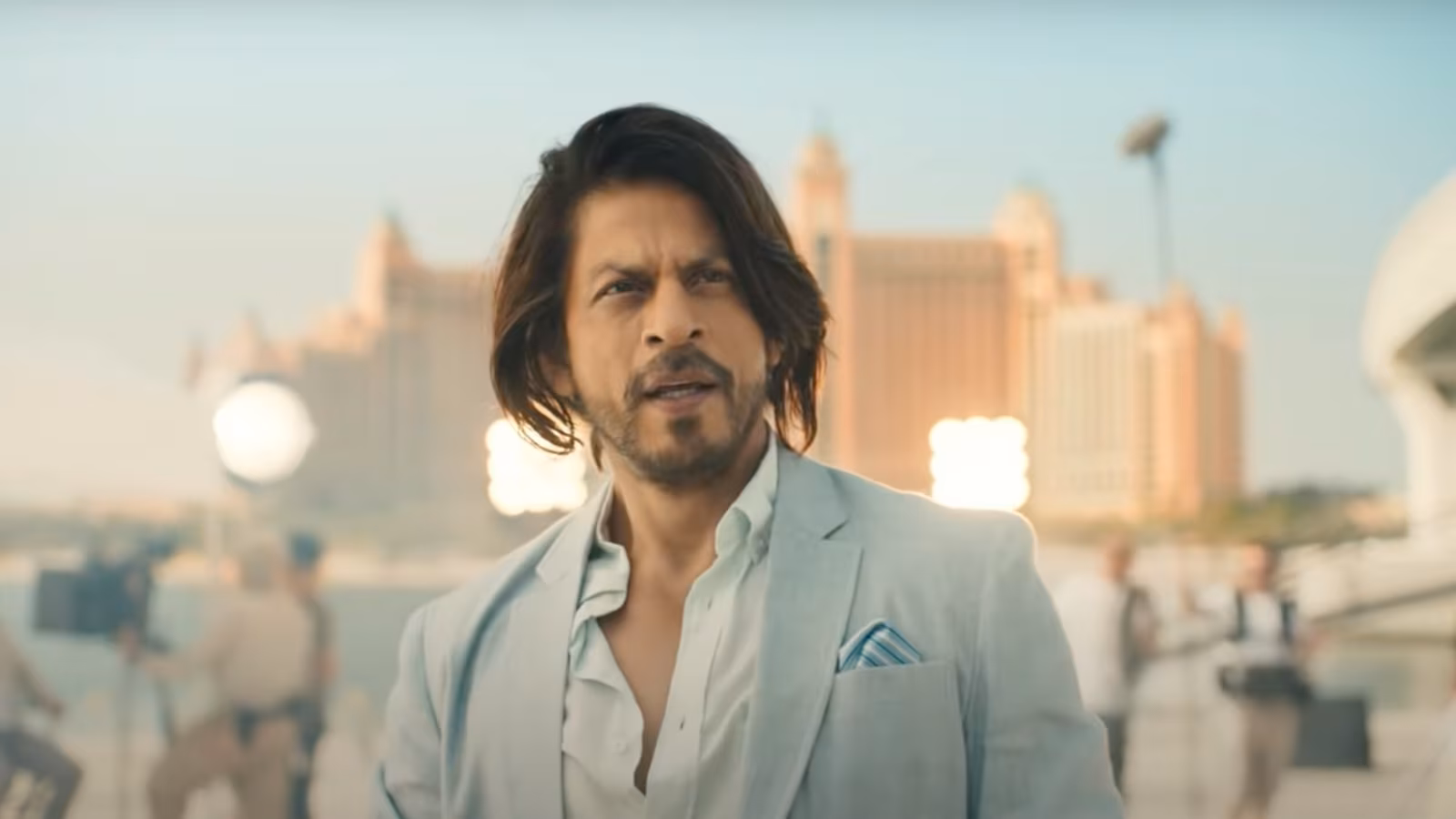 Shah Rukh Khan Dubai .avif